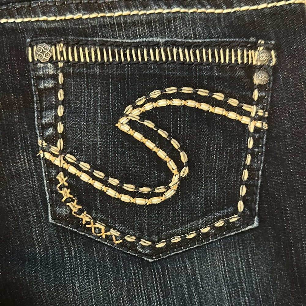 Silver Aiko Low Rise Boot Cut Indigo Wash Jeans sz 30x31 NWOT - Picture 6 of 13
